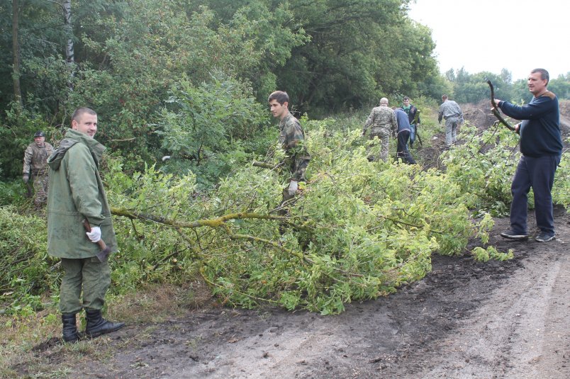 Управление лесами Белгородской области приняло участие во Всероссийском экологическом субботнике «Зелёная Россия» - фото 2
