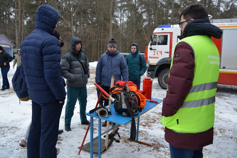 Будущие спасатели приняли участие в региональном этапе олимпиады профессионального мастерства в Смоленске - фото 1