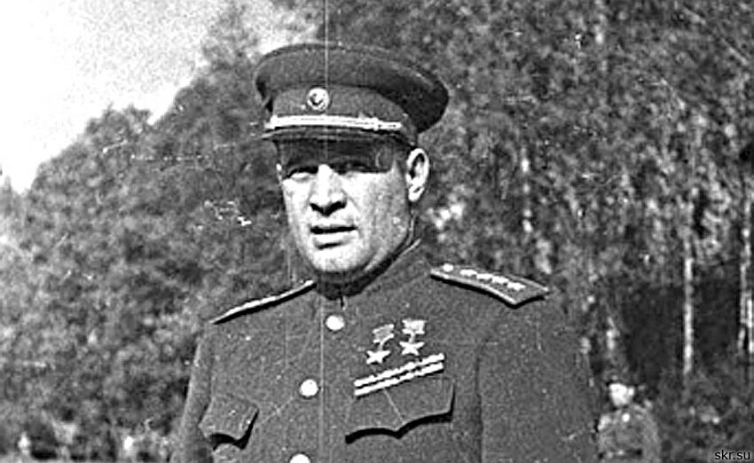 Любимый генерал Сталина Иван Данилович Черняховский - фото 8