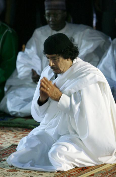Лидер Арабской Джамахерии полковник Муаммар Каддафи - фото 17