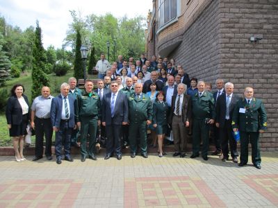 Проблемы и задачи по воспроизводству лесов в Центральной России обсудили на совещании в Курске - фото 1