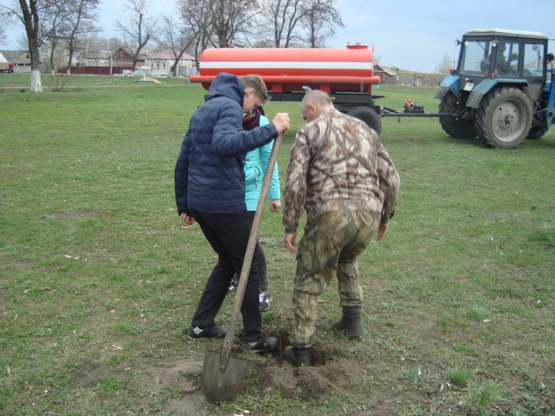 В Старооскольском районе Белгородчины заложена  аллея памяти детей-героев Великой Отечественной войны - фото 3