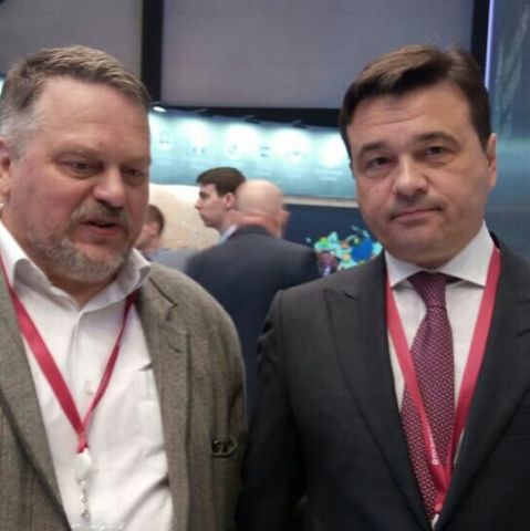 На ПМЭФ 2018 главный редактор побеседовал с губернатором МО Воробьевым - фото 2