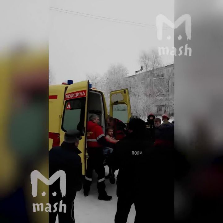 Когда псы оказались шавками. Резня в пермской школе, есть раненые (СПИСОК ПОСТРАДАВШИХ, ФОТО, ВИДЕО) (18+) - фото 4