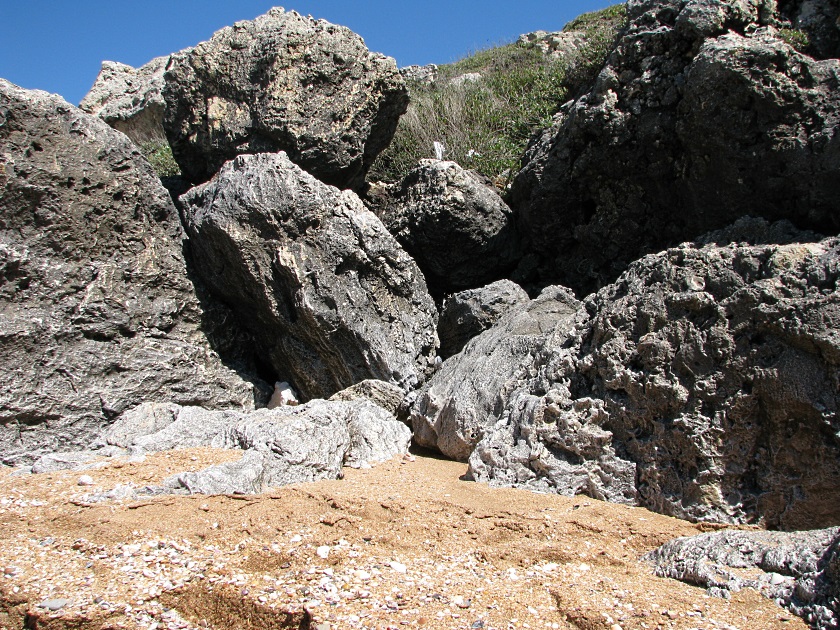 Мыс Опук-золотой песок и скалы-корабли - фото 39