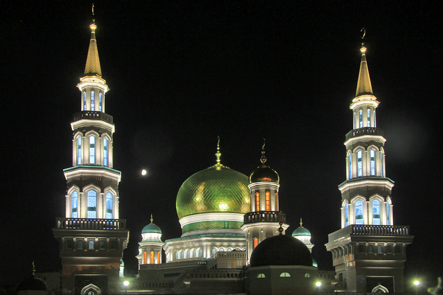 В Москве открылась крупнейшая в Европе мечеть - фото 1