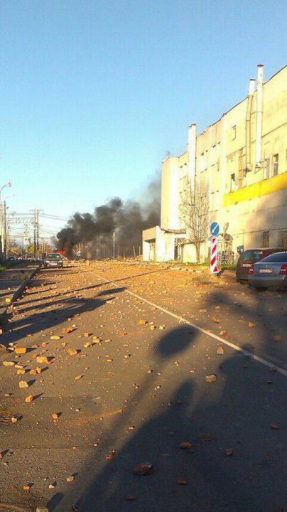 Взрыв на заводе пиротехники в Гатчине, есть жертвы (ФОТО, ВИДЕО) - фото 6