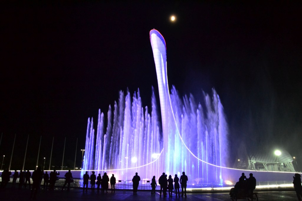  Поющий фонтан в Олимпийском парке Сочи - фото 7