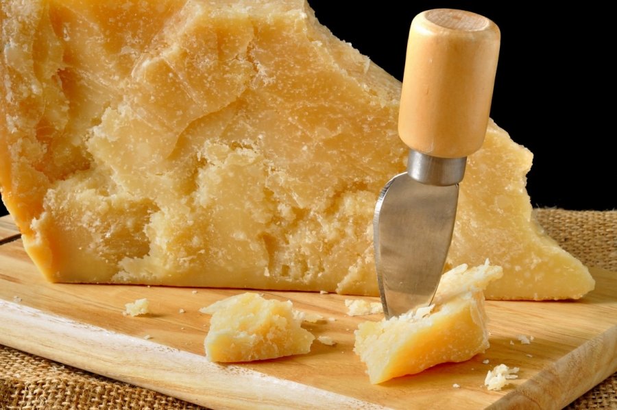 parmezano-suris-64731459