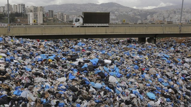  Россия, Ливан и мусорный скандал - фото 1