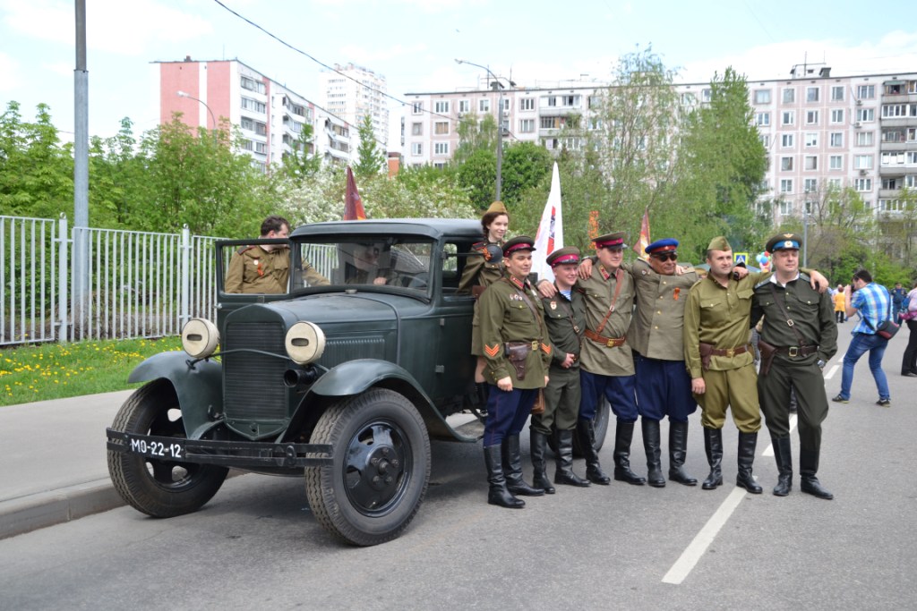  Старт автопробега на автомобилях времен Великой Отечественной войны - фото 8