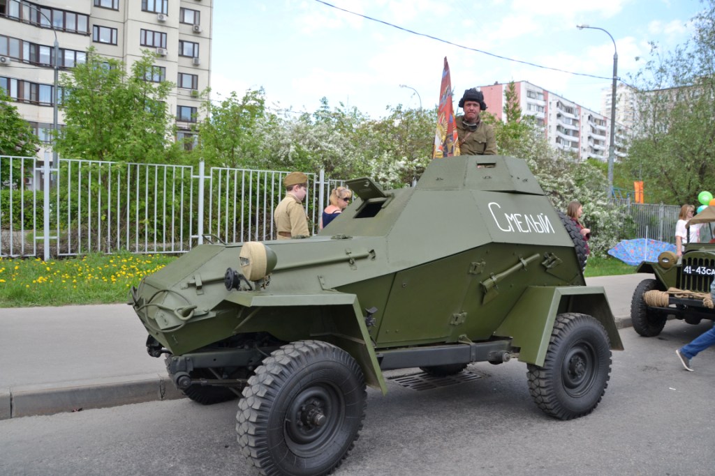  Старт автопробега на автомобилях времен Великой Отечественной войны - фото 9