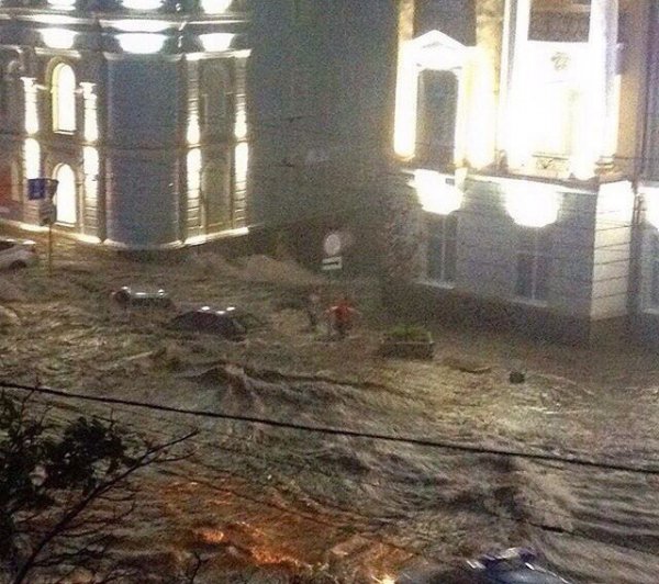 Соцсети о разгуле стихии в Ростове -(фото и видео) - фото 19