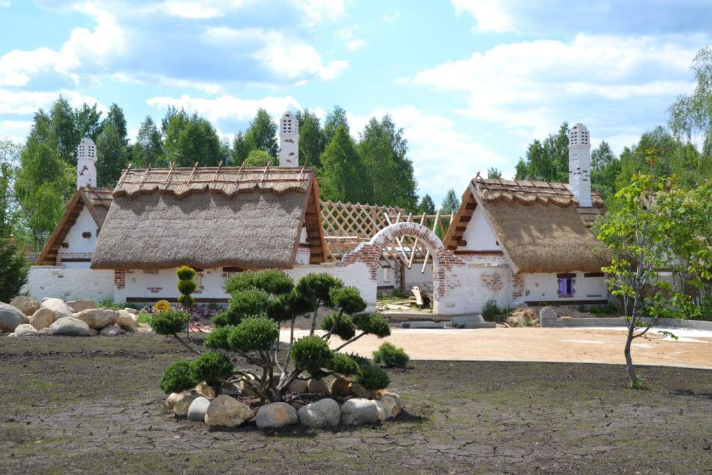 Family park самара. Фэмили парк. Беседочный комплекс Фэмили парк. Альфа Фэмили парк Осетия-Алания. Фэмили парк Кривцово.