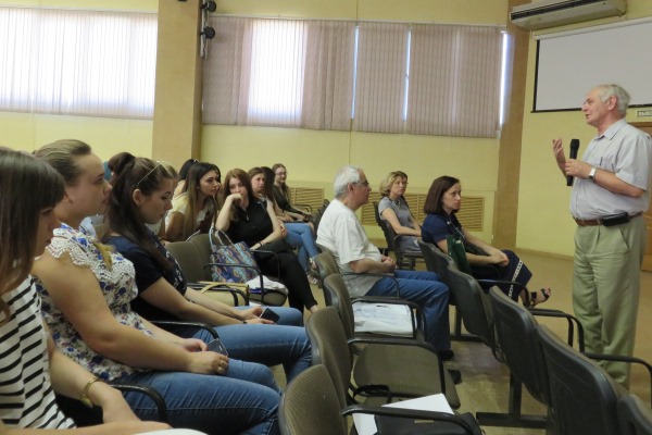 Фармпроизводитель компания «ЭСКОМ» готова принять на работу 25 выпускников из пятигорского медфарминститута - фото 1