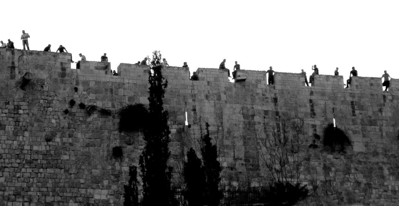 Юбилейная международная фотовыставка JerusaLens в музее Арсенальной горки (Гиват ха-Тахмошет) - фото 1