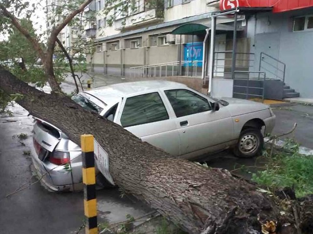 Ураган в Челябинске повредил более 1300 жилых домов - фото 2