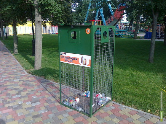  На улицах Тамбова установили специальные контейнеры для пластиковых бутылок - фото 2