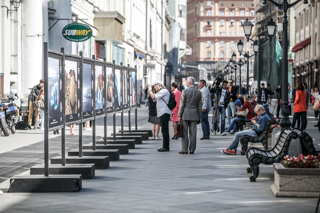  Уличная выставка фотографий "Русский Север" открылась в Москве - фото 4