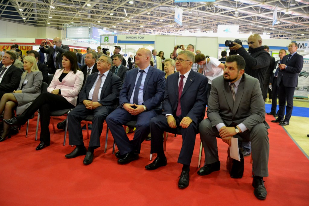 Открылась 18-я международная выставка «Мир стекла-2016» - фото 4