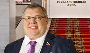 Источник: единороссы могут снять с праймериз Юревича, Слипенчука, Николаеву и Хинштейна  - фото 3