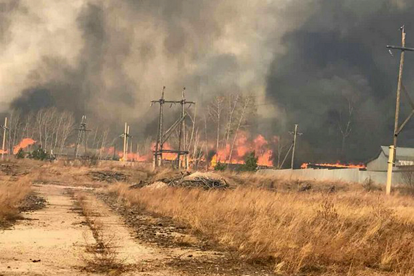 «Из дома выйти страшно!»: последствия урагана в Новосибирске - фото 1