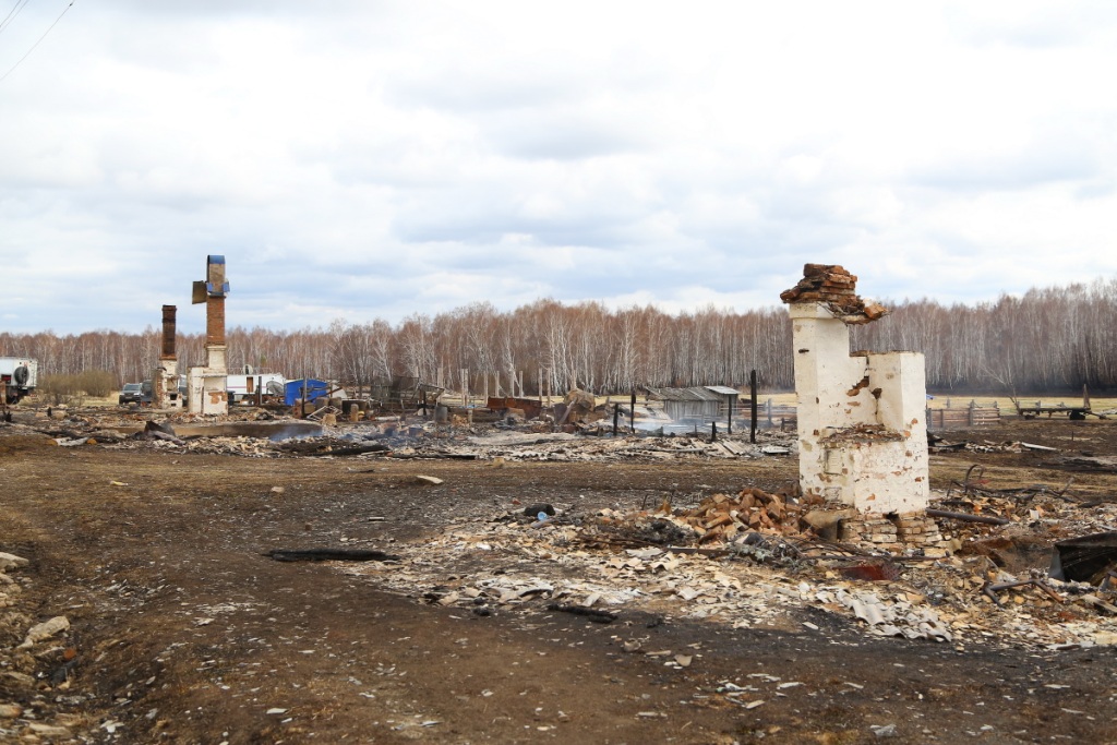 Власть и депутаты о помощи пострадавшим от пожаров в Иркутской области - фото 1