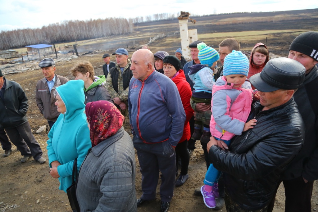Власть и депутаты о помощи пострадавшим от пожаров в Иркутской области - фото 8