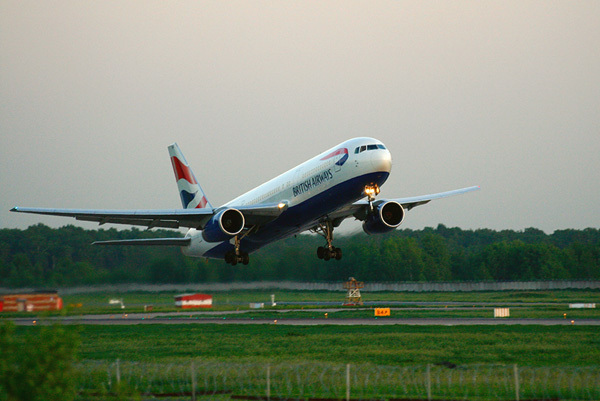 aviakompaniya british airways sokraschaet 1700 svoih sotrudnikov thumb fed photo