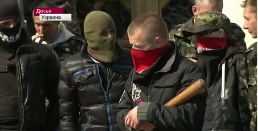 «Правый сектор» грозит Порошенко вооруженным походом на Киев - фото 1