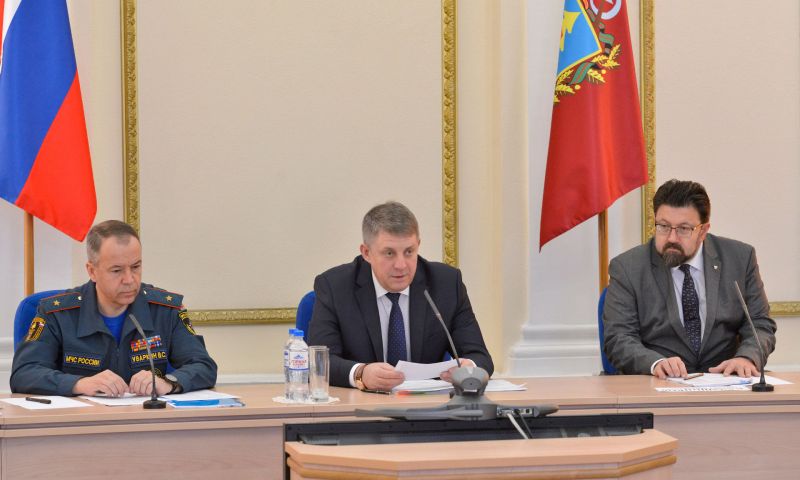 Заседание комиссии по предупреждению и ликвидации чрезвычайных ситуаций в Брянской области - фото 1