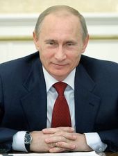 Владимир Путин поздравил Наталью Ищенко и Светлану Ромашину   - фото 1
