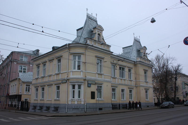 Купеческий картуш и полуколонны в Немецкой  слободе  - фото 1