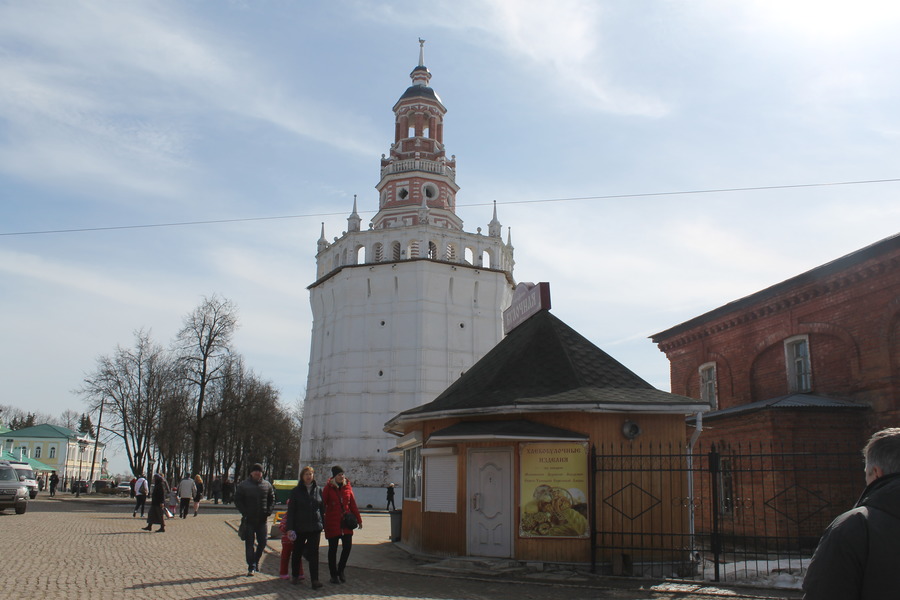 Пасхальный крестный ход  в Свято - Троицкой Сергиевой Лавре  - фото 4
