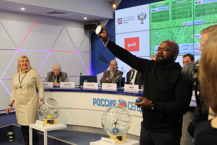 Состоялась жеребьевка чемпионата мира по футболу среди артистов - фото 2