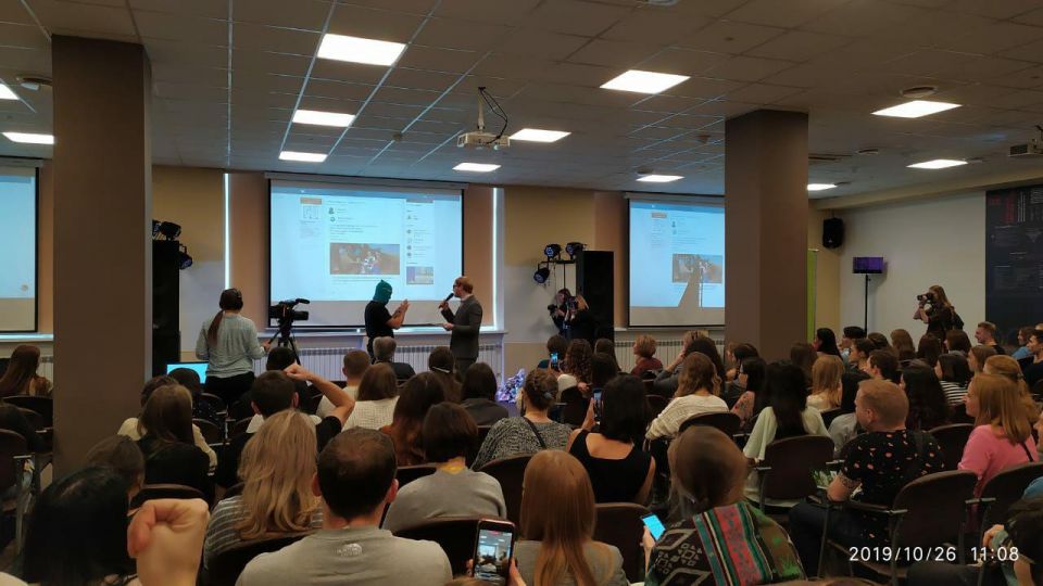 Игры бутафоров: питерскому экофоруму вызвали московских патологоанатомов (ФОТО, ВИДЕО) - фото 8