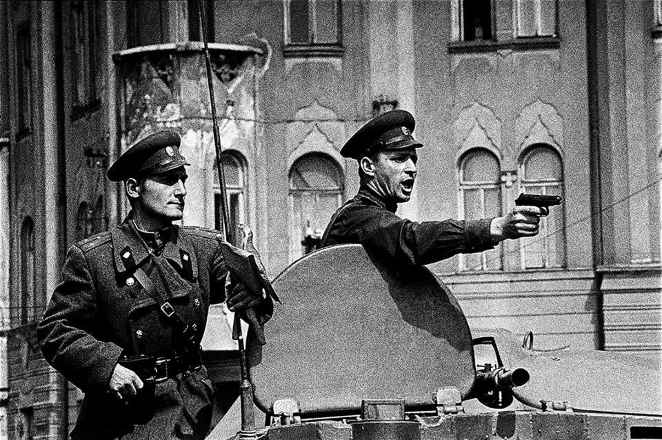 Танки идут по Праге: братский террор оккупации-1968 - фото 5