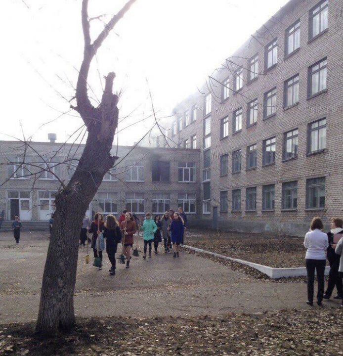 "У нас горит школа": нож, поджог учительницы и неудачный суицид в Стерлитамаке (ФОТО, ВИДЕО, СПИСОК ПОСТРАДАВШИХ)(18+) - фото 2