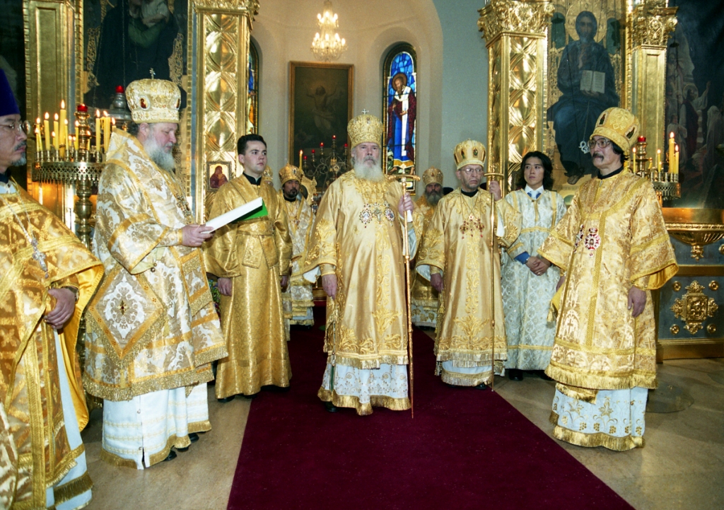  Фотоальбом к 70-летию Святейшего Патриарха Кирилла - фото 7