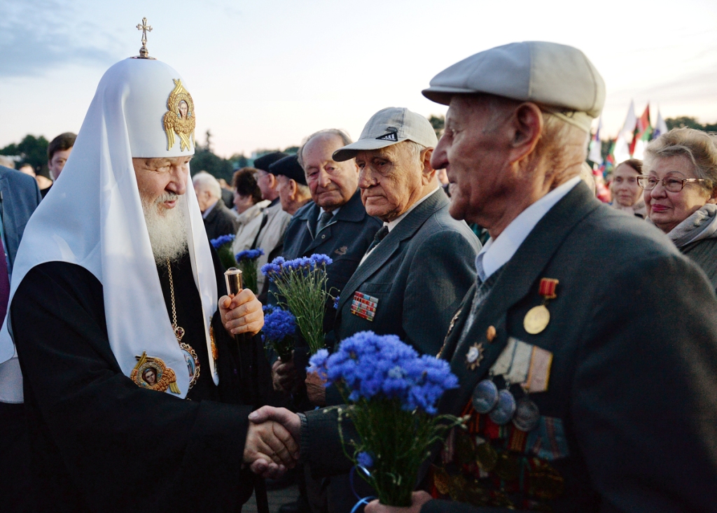  Фотоальбом к 70-летию Святейшего Патриарха Кирилла - фото 41