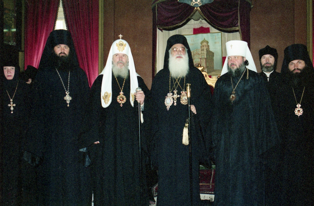  Фотоальбом к 70-летию Святейшего Патриарха Кирилла - фото 6