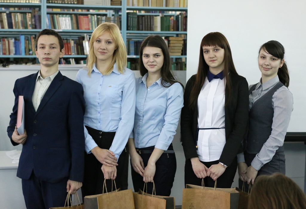  Интеллектуальная викторина "Эко формула" для старшеклассников прошла в Нижнем Новгороде - фото 5