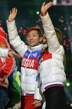 В Сочи прошла церемония закрытия XXII зимних олимпийских Игр. Фотогалерея  - фото 17