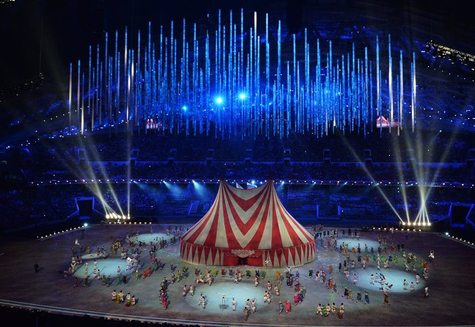 В Сочи прошла церемония закрытия XXII зимних олимпийских Игр. Фотогалерея  - фото 35