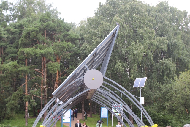 В Москве открыли солнечную электростанцию (Фото) - фото 16