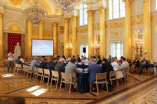 Саммит деловых кругов «Сильная Россия 2013» эксперты оценили на 10 баллов по 5 бальной системе - фото 6