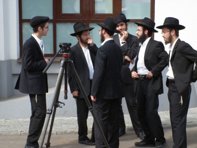 Берл Лазар отправил по стране мобильные синагоги (Фото) - фото 6