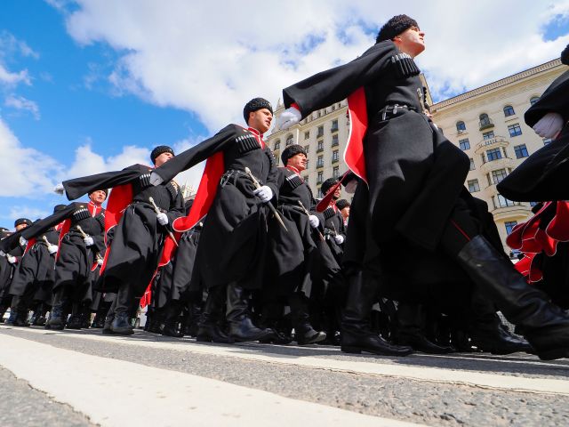 Москва отметила День Победы - фото 15